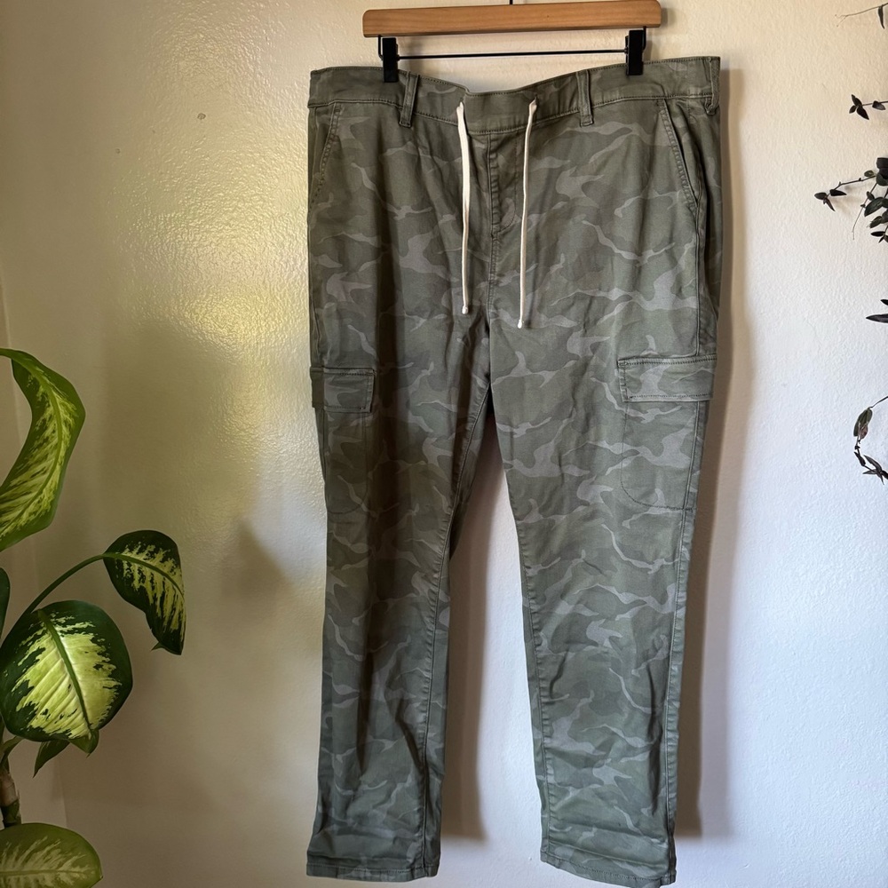 Torrid | Weekend Straight Cargo Pant - Picture 2 of 7